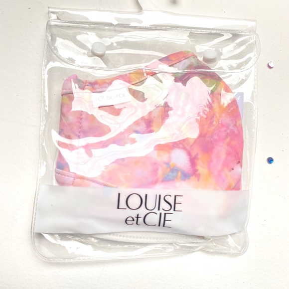 Louise et Cie Pink Tie Dye Face Mask with 3 Filter - Picture 3 of 5
